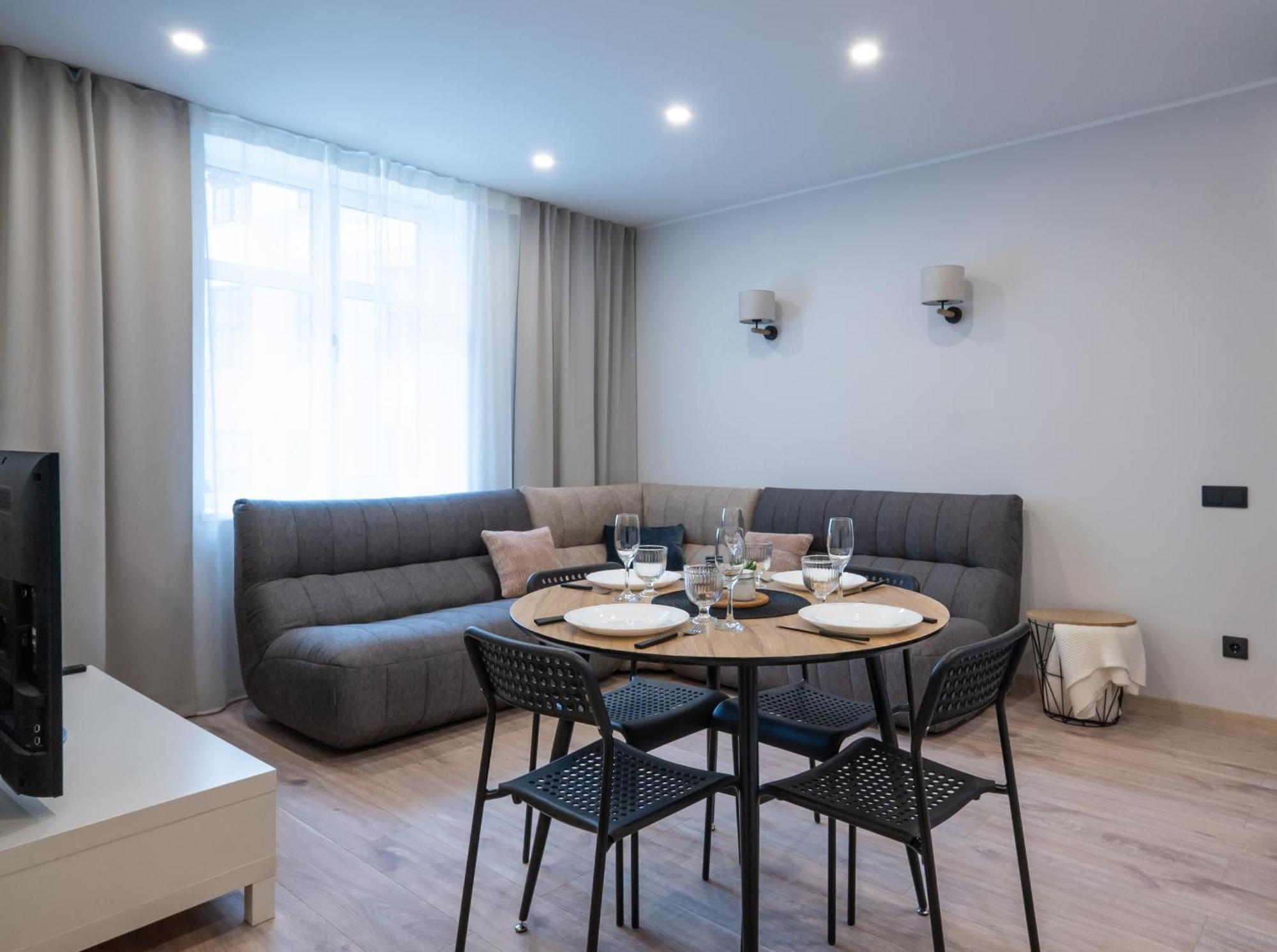 Friends And Family Vacation Apartments Ryga Zewnętrze zdjęcie
